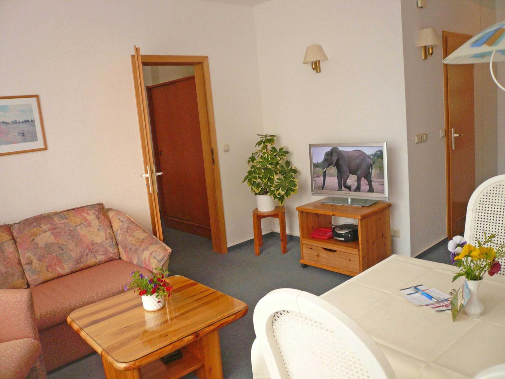 Haus Seeschwalbe Ferienwohnungen Герен Номер фото